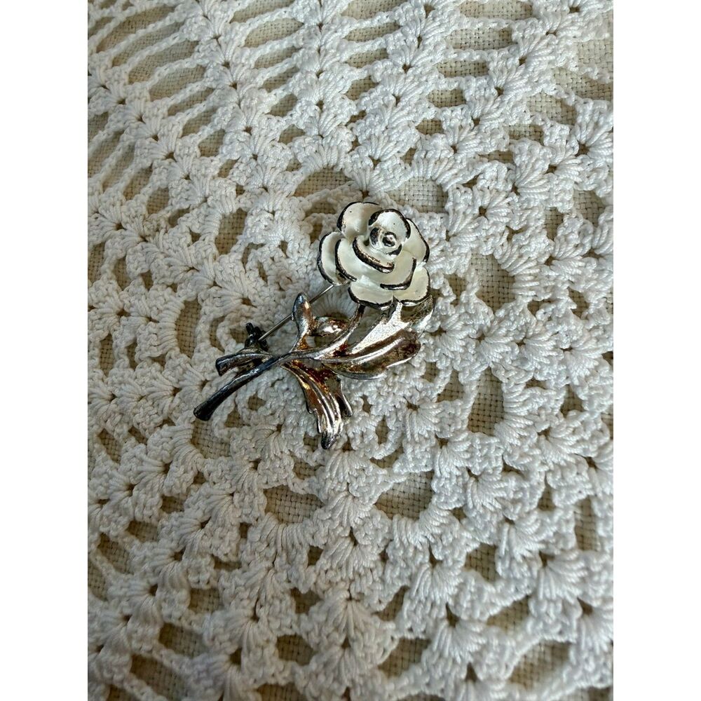 Vintage 1960s White Enamel Rose Flower Brooch Pin Textured Stems Leaf Mod